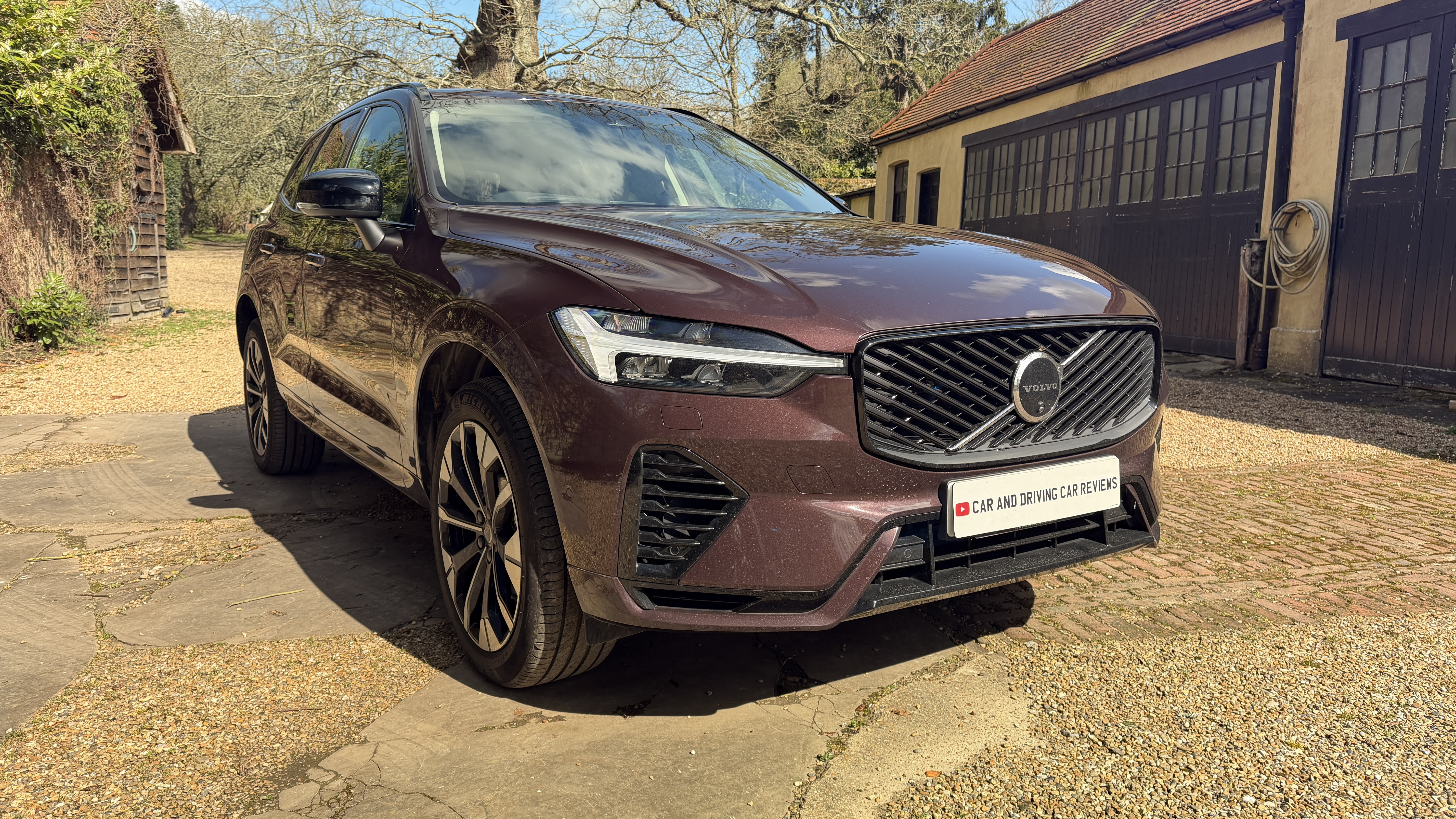 VOLVO XC60 ESTATE 2.0 T6 [350] PHEV Plus Black Ed 5dr AWD Geartronic